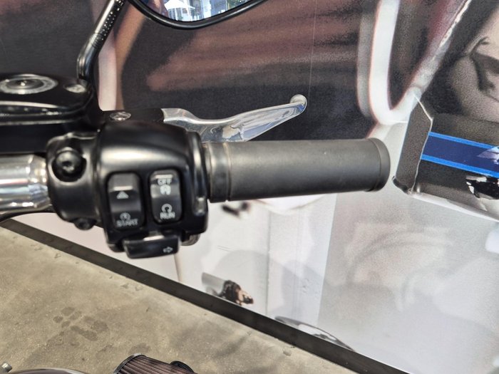 2014 Harley-Davidson Fat Boy Lo 1690 (FLSTFB) Softail Black