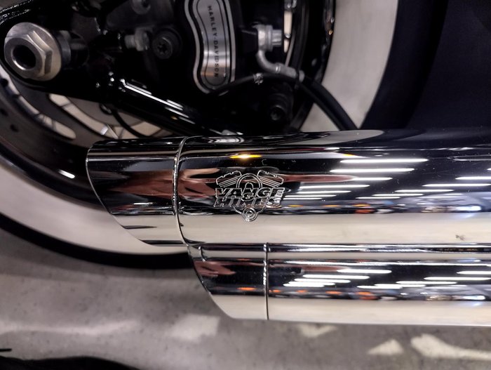 2017 Harley-Davidson Softail Deluxe 1690 (FLSTN) Softail Red