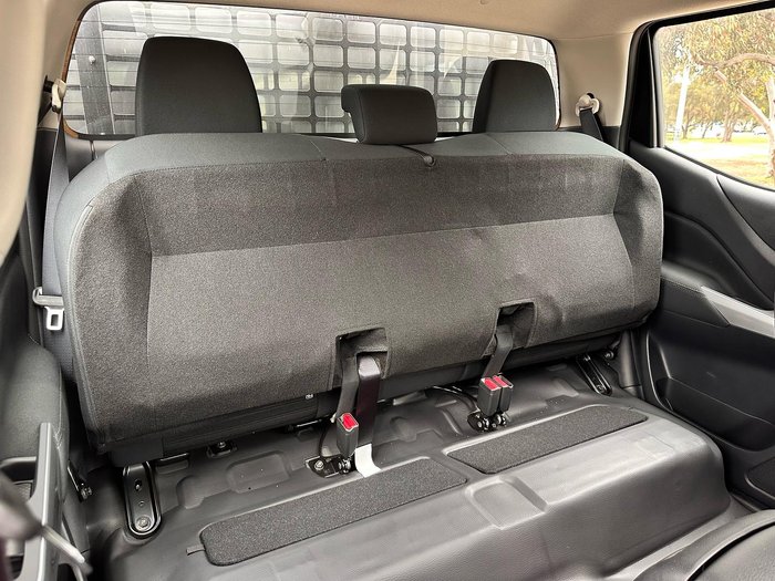 2024 Nissan Navara SL