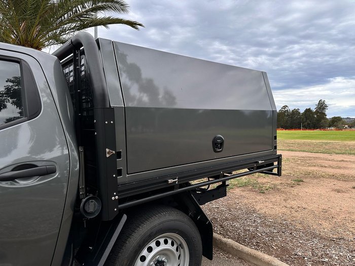 2024 Nissan Navara SL