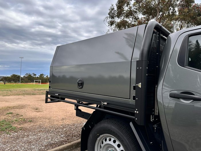 2024 Nissan Navara SL