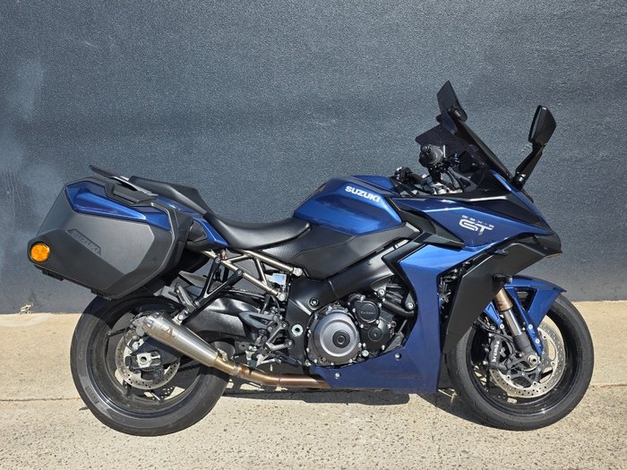 2022 Suzuki GSX-S1000 BLUE