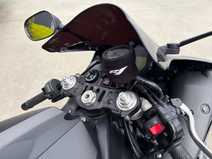 Yamaha 2012 YAMAHA 1000CC YZR-R1 Black