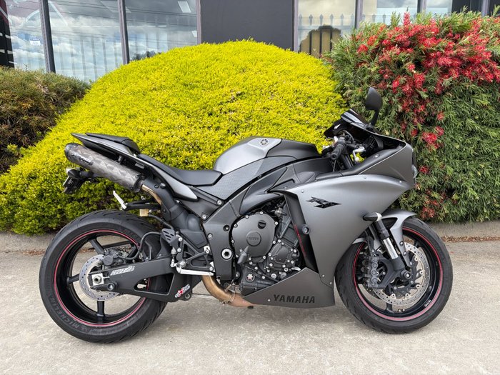 Yamaha 2012 YAMAHA 1000CC YZR-R1 Black