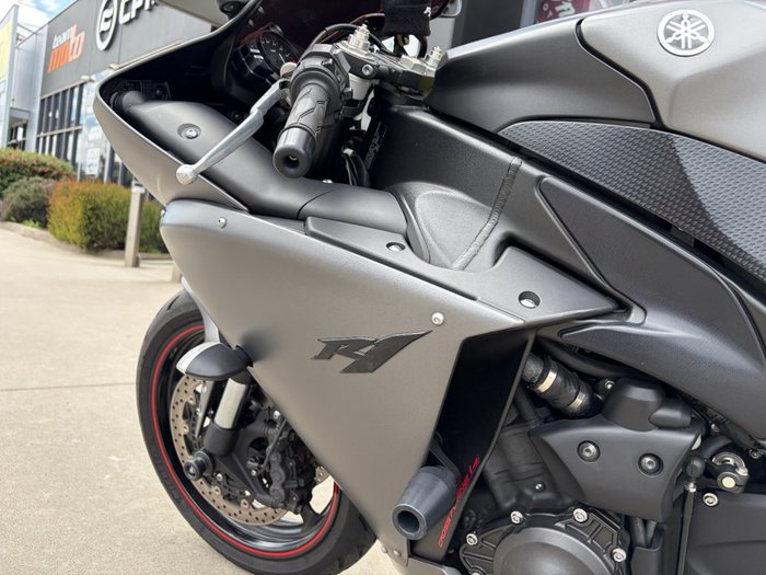 Yamaha 2012 YAMAHA 1000CC YZR-R1 Black