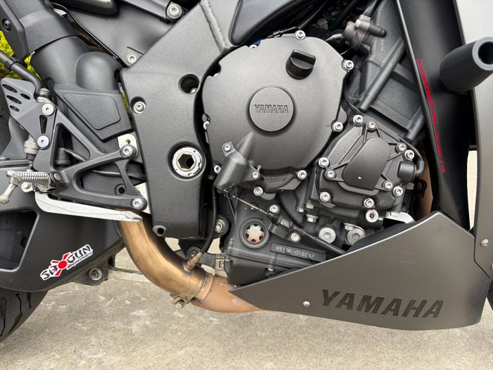 Yamaha 2012 YAMAHA 1000CC YZR-R1 Black