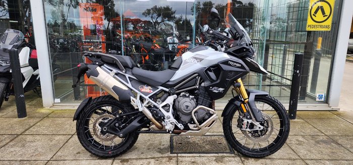 2024 Triumph TIGER 1200 RALLY PRO GREEN