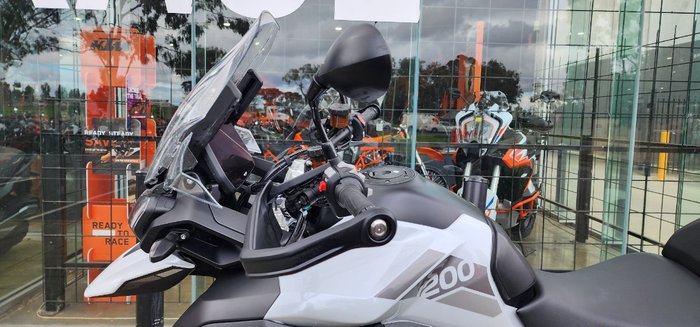 2024 Triumph TIGER 1200 RALLY PRO GREEN