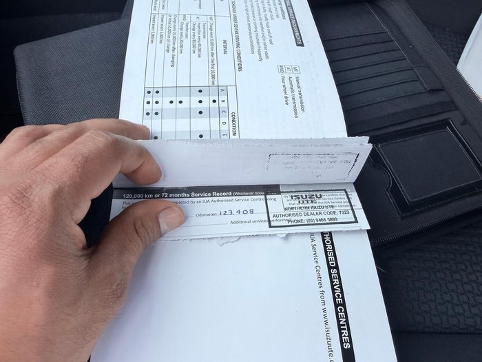 2013 Isuzu D-MAX LS High Ride MY12 4x2 Splash White