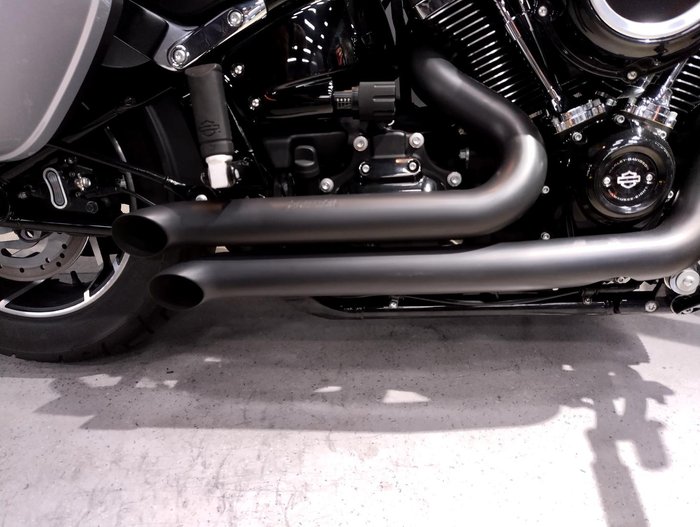 2023 Harley-Davidson Sport Glide 107 (FLSB) Softail Silver