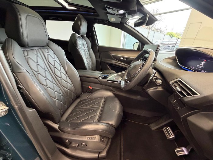 2022 Peugeot 5008 GT Sport