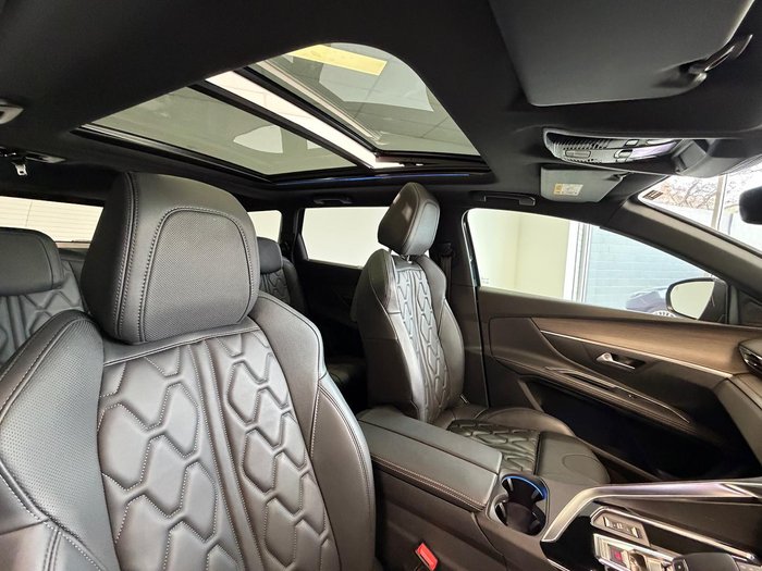 2022 Peugeot 5008 GT Sport