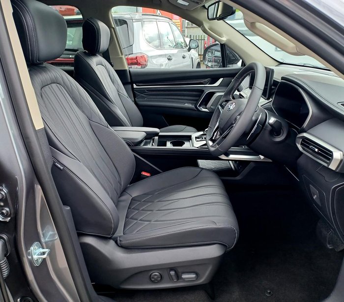 2025 LDV D90 Executive