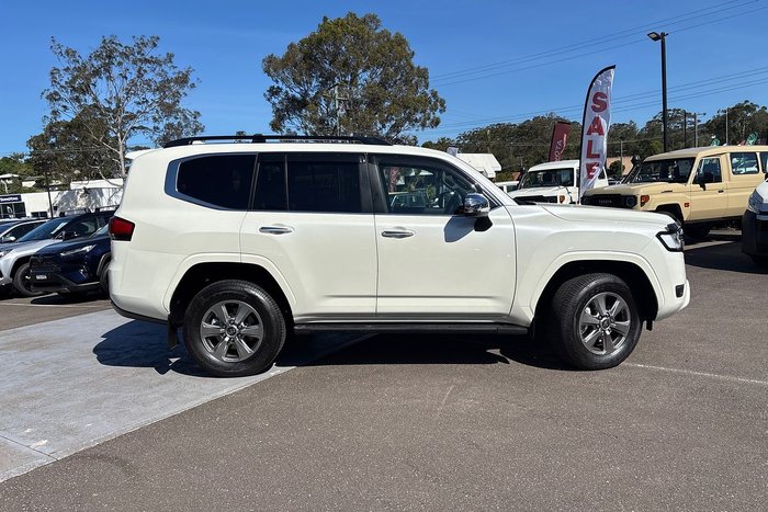 2025 Toyota Landcruiser Sahara