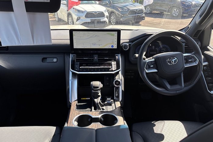 2025 Toyota Landcruiser Sahara