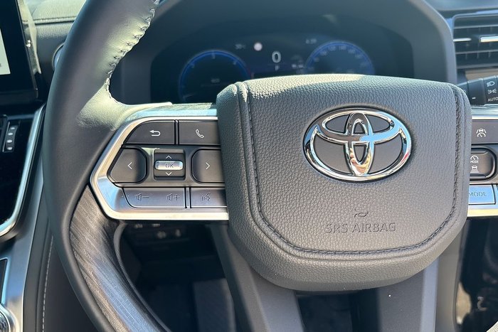 2025 Toyota Landcruiser GR Sport