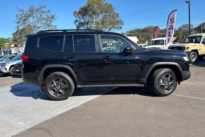 2025 Toyota Landcruiser GR Sport
