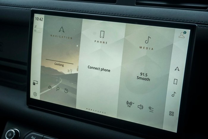 2025 Land Rover Defender 110 D250 S