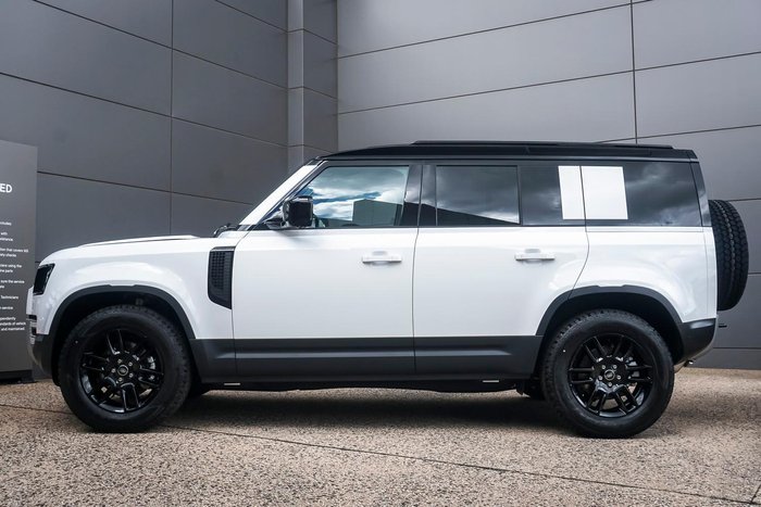 2025 Land Rover Defender 110 D250 S