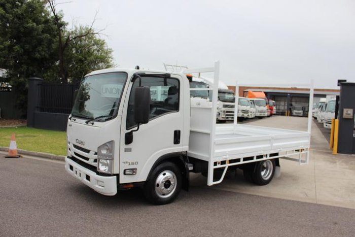 2017 Isuzu N Series NNR 45-150 WHITE