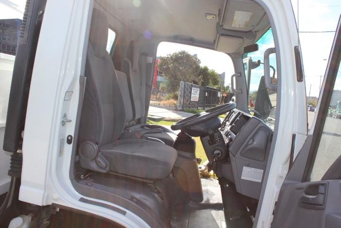 2017 Isuzu N Series NNR 45-150 WHITE