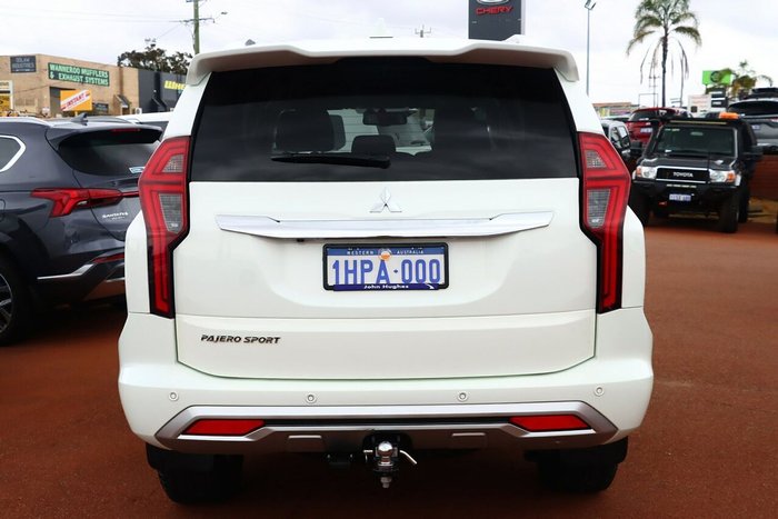 2022 Mitsubishi Pajero Sport GLS