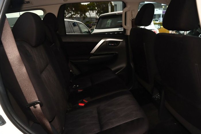 2022 Mitsubishi Pajero Sport GLS