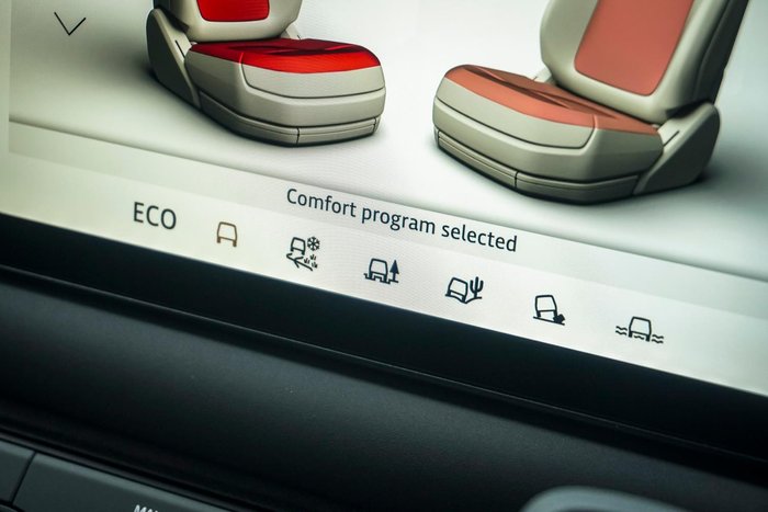 2025 Land Rover Defender 110 P400 S