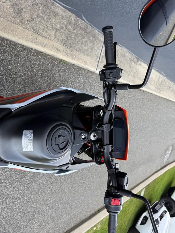 2025 KTM 390 SMC R SMC Orange