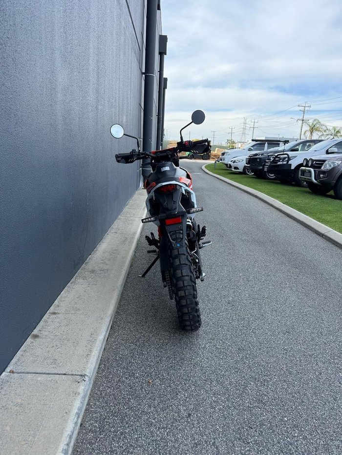 2025 KTM 390 Enduro R Enduro Orange