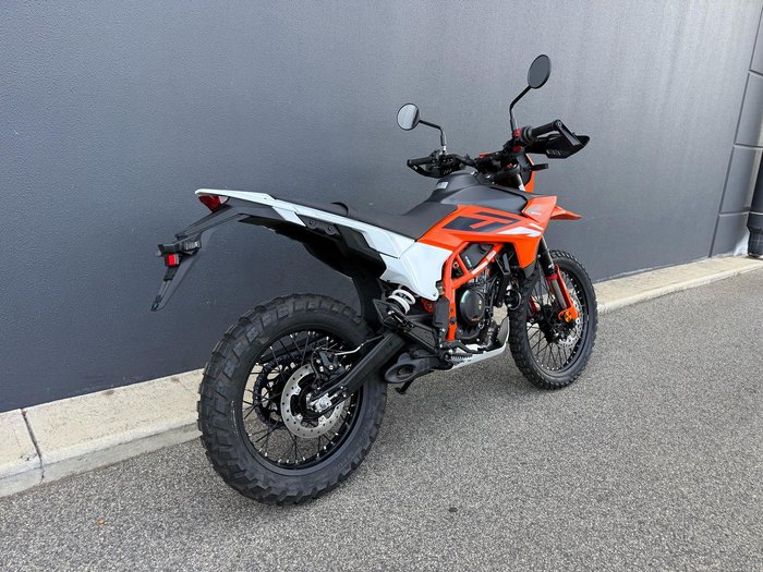 2025 KTM 390 Enduro R Enduro Orange