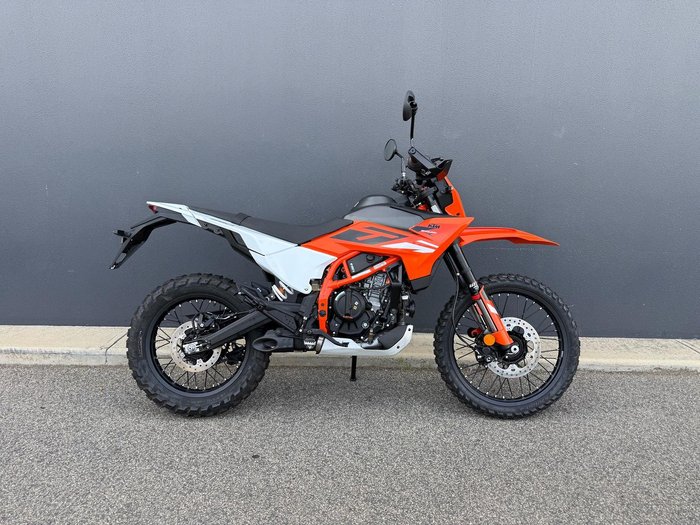 2025 KTM 390 Enduro R Enduro Orange