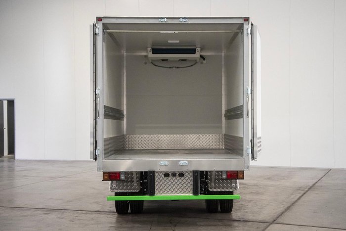 2025 Isuzu N Series NNR 45 150