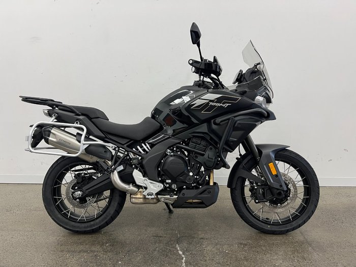 2025 CFMOTO MT Black