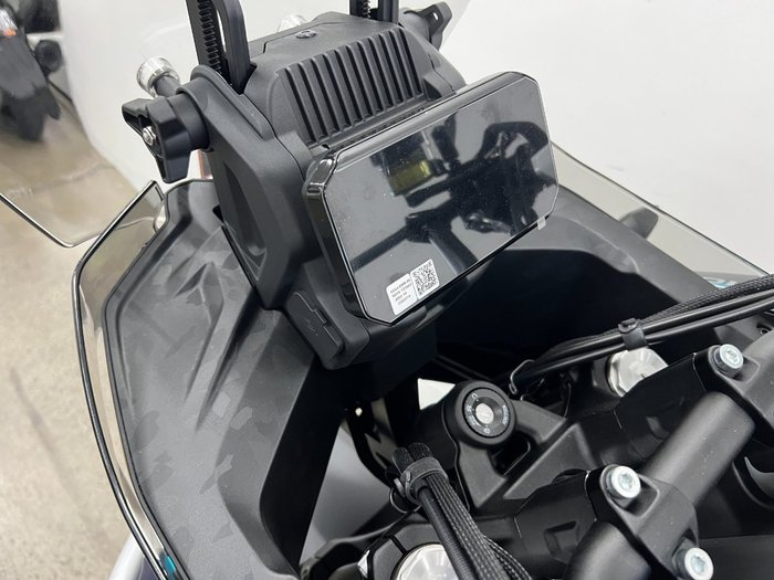 2025 CFMOTO MT White