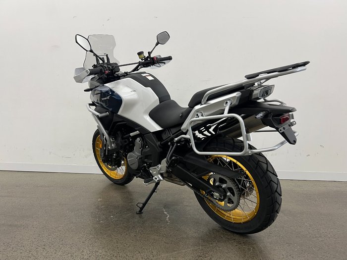 2025 CFMOTO MT White