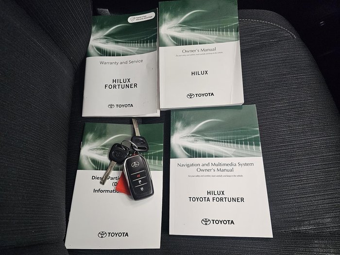 2021 Toyota Hilux SR5 GUN126R 4X4 Dual Range Glacier White