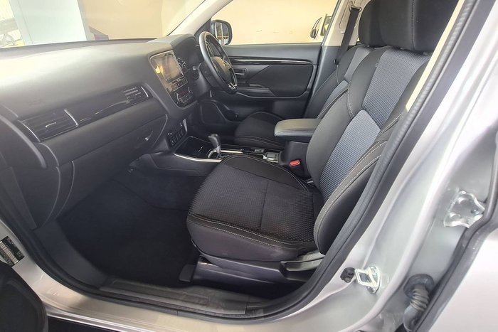 2018 Mitsubishi Outlander ES ADAS