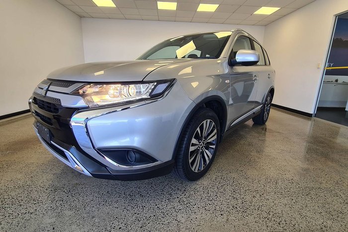 2018 Mitsubishi Outlander ES ADAS