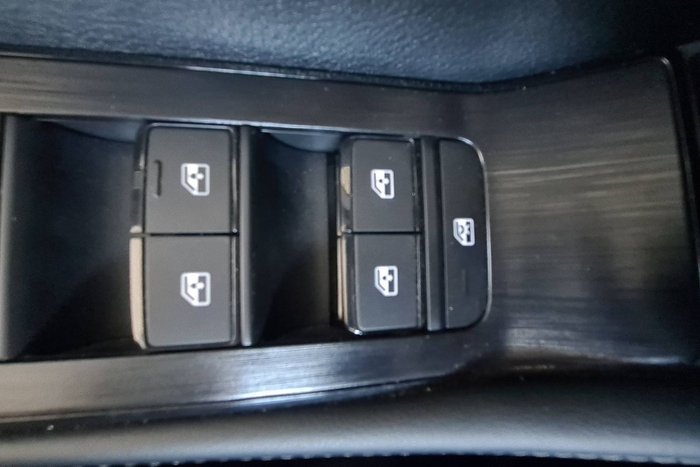 2024 Nissan X-TRAIL ST