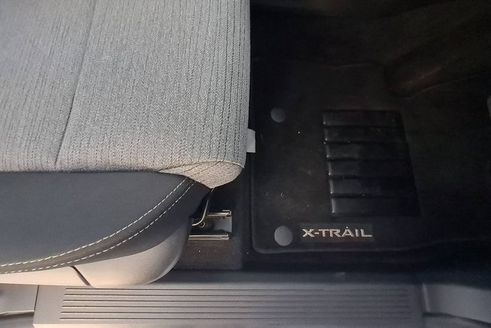 2024 Nissan X-TRAIL ST