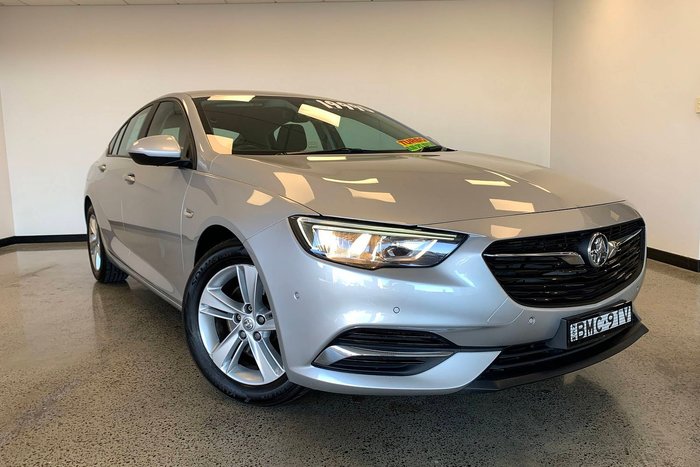2020 Holden Commodore LT