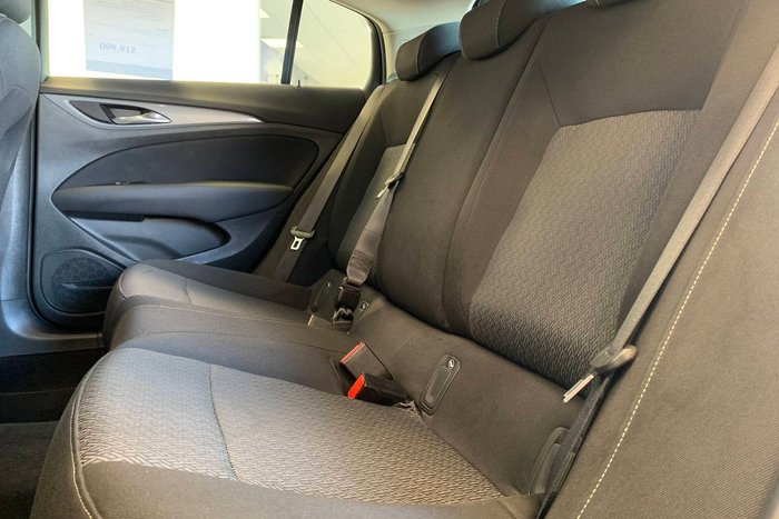 2020 Holden Commodore LT