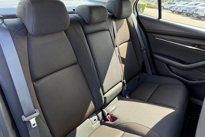 2021 Mazda 3 G25 Evolve