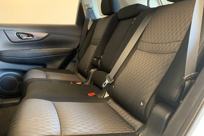 2021 Nissan X-TRAIL ST