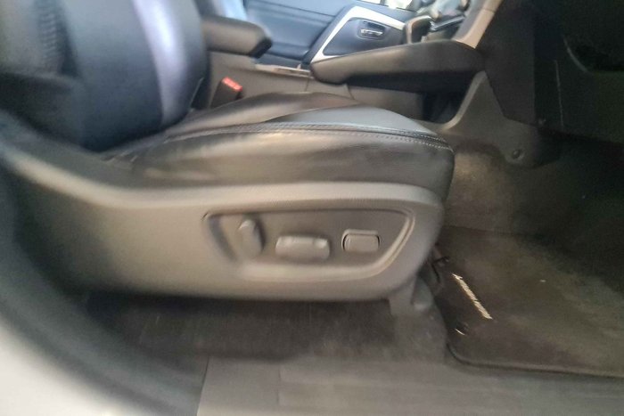 2022 Mitsubishi Pajero Sport GLS