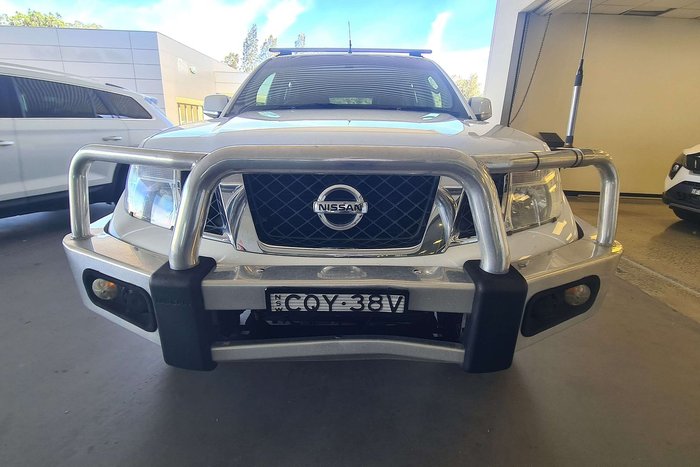 2013 Nissan Navara ST