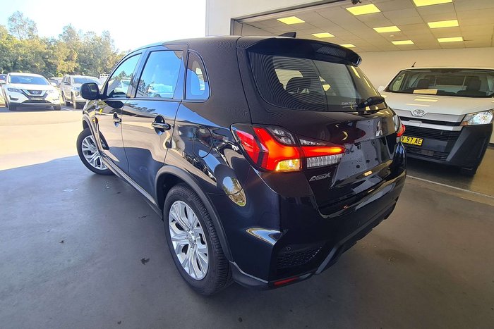 2024 Mitsubishi ASX ES