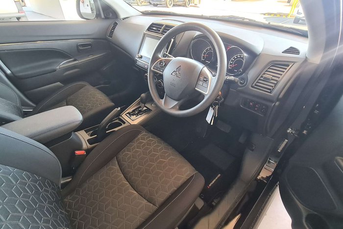 2024 Mitsubishi ASX ES