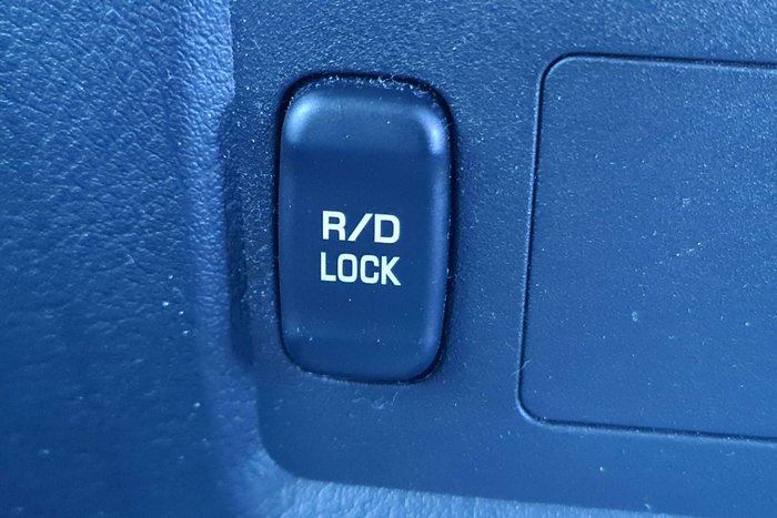 2020 Mitsubishi Pajero GLX